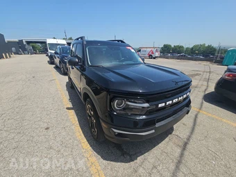 2023 Ford Bronco Sport Outer Banks - miniatura 3