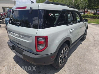 2023 Ford Bronco Sport Outer Banks - miniatura 3