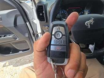 2023 Ford Bronco Sport Outer Banks - miniatura 5