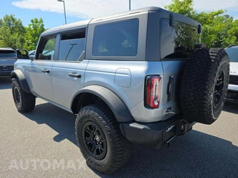 2023 Ford Bronco Wildtrak Advanced - miniatura 2