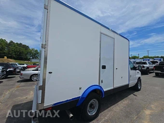 2023 Ford E-350 Cutaway - miniatura 3