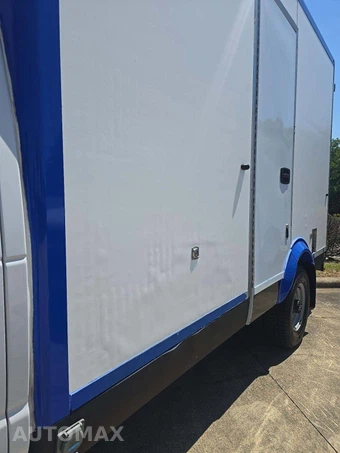 2023 Ford E-350 Cutaway - miniatura 18
