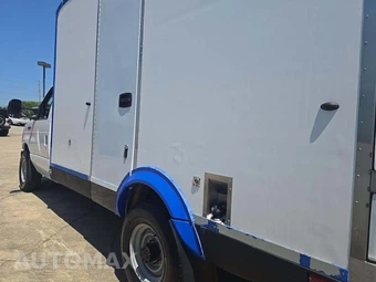 2023 Ford E-350 Cutaway - miniatura 19