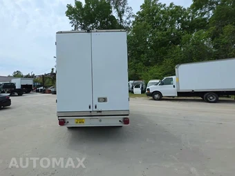 2023 Ford E-350 Cutaway - miniatura 4