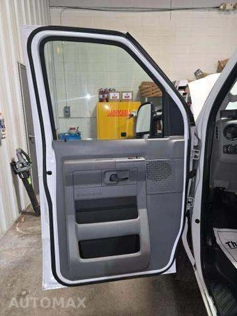 2023 Ford E-350 Cutaway - miniatura 22