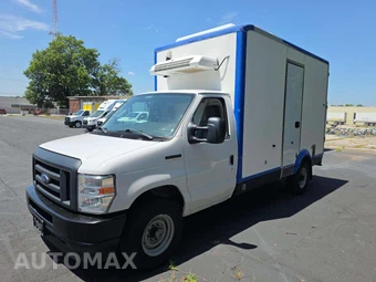 2023 Ford E-350 Cutaway