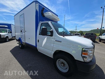 2023 Ford E-350 Cutaway - miniatura 4