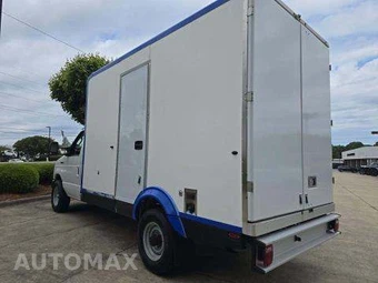 2023 Ford E-350 Cutaway - miniatura 2