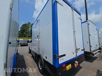 2023 Ford E-350 Cutaway - miniatura 2