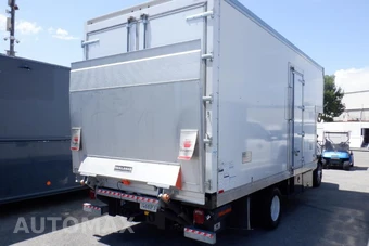 2023 Ford E-450 Cutaway DRW 176.0" WB - miniatura 3