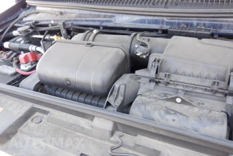 2023 Ford E-450 Cutaway DRW 176.0" WB - miniatura 9