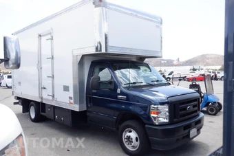 2023 Ford E-450 Cutaway DRW 176.0" WB - miniatura 2
