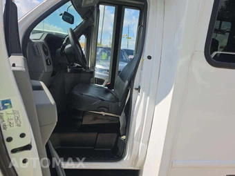 2023 Ford E-450 Cutaway DRW - miniatura 6