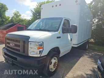 2023 Ford E-450 Cutaway DRW