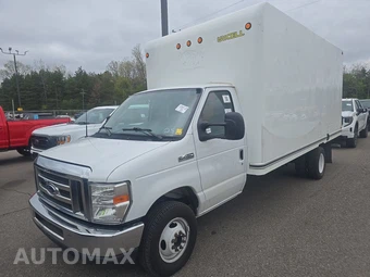 2023 Ford E-450 Cutaway DRW
