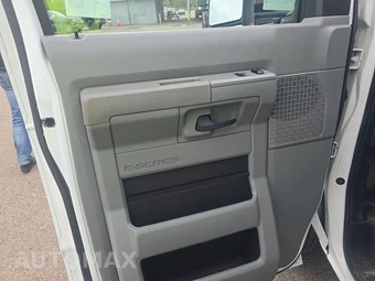 2023 Ford E-450 Cutaway DRW - miniatura 9