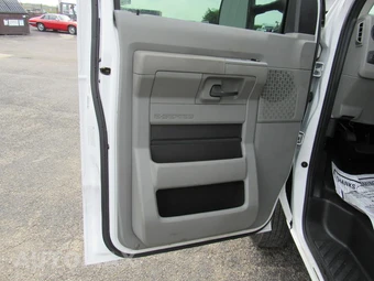 2023 Ford E-450 Cutaway DRW - miniatura 23