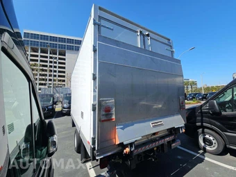 2023 Ford E-450 Cutaway DRW - miniatura 2