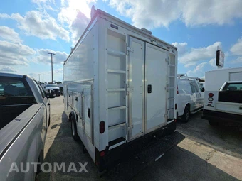 2023 Ford E-450 Cutaway DRW - miniatura 2