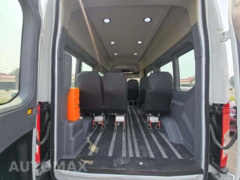 2023 Ford E-Transit Cargo Van High Roof 148.0" WB - miniatura 14