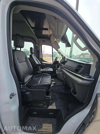 2023 Ford E-Transit Cargo Van High Roof 148.0" WB - miniatura 18