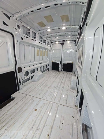 2023 Ford E-Transit Cargo Van High Roof 148.0" WB - miniatura 13
