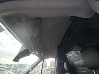 2023 Ford E-Transit Cargo Van Medium Roof 130.0" WB - miniatura 18