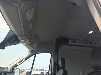 2023 Ford E-Transit Cargo Van Medium Roof 148.0" WB - miniatura 16