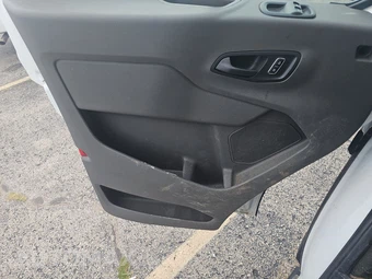 2023 Ford E-Transit Cargo Van Medium Roof 148.0" WB - miniatura 9