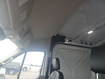 2023 Ford E-Transit Cargo Van Medium Roof 148.0" WB - miniatura 17