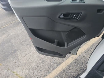 2023 Ford E-Transit Cargo Van Medium Roof 148.0" WB - miniatura 9