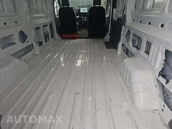 2023 Ford E-Transit Cargo Van Medium Roof 148.0" WB - miniatura 15