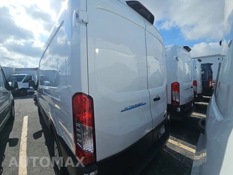 2023 Ford E-Transit Cargo Van Medium Roof 148.0" WB - miniatura 5