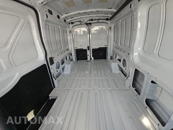 2023 Ford E-Transit Cargo Van Medium Roof 148.0" WB - miniatura 15