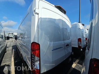 2023 Ford E-Transit Cargo Van Medium Roof 148.0" WB - miniatura 5