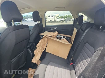 2023 Ford Edge SE – miniatura 9