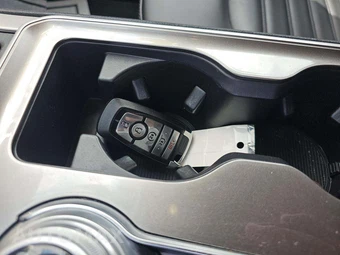 2023 Ford Edge SEL – miniatura 8