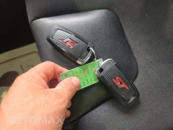 2023 Ford Edge ST - miniatura 5