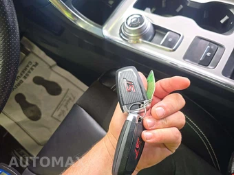 2023 Ford Edge ST - miniatura 8