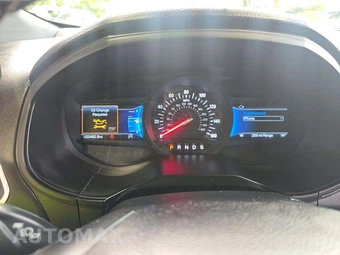 2023 Ford Edge ST - miniatura 9