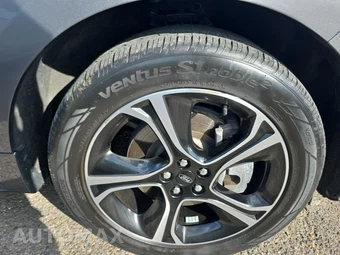 2023 Ford Edge ST - miniatura 9