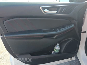 2023 Ford Edge ST-Line – miniatura 16