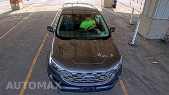 2023 Ford Edge Titanium - miniatura 2