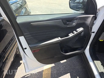 2023 Ford Escape Active - miniatura 9