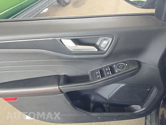 2023 Ford Escape Hybrid ST-Line – miniatura 9