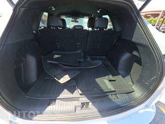 2023 Ford Escape Hybrid ST-Line Select - miniatura 16