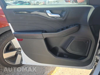 2023 Ford Escape Hybrid ST-Line Select - miniatura 9