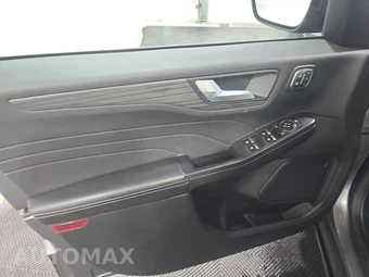 2023 Ford Escape Platinum - miniatura 9