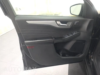 2023 Ford Escape Platinum - miniatura 9