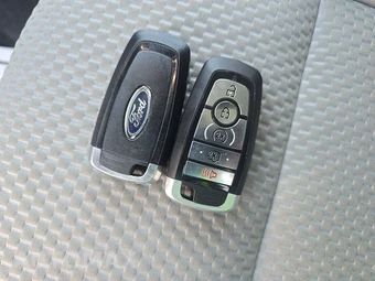 2023 Ford Escape Plug-In Hybrid PHEV - miniatura 14